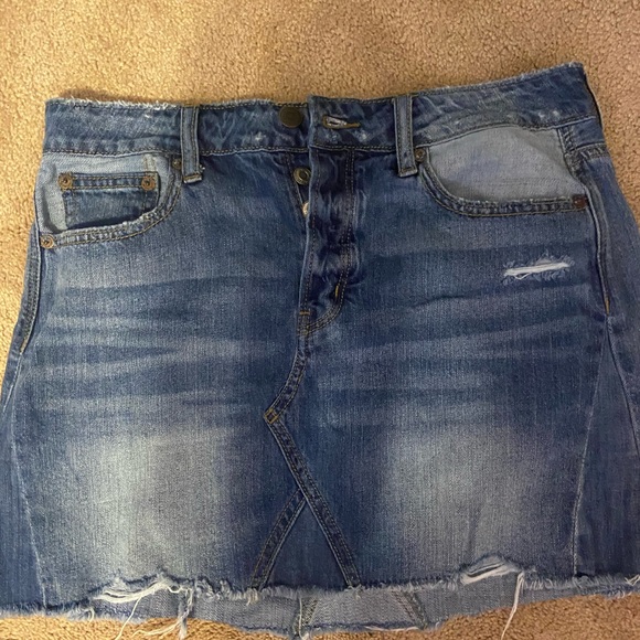 American Eagle jean skirt - Picture 1 of 3